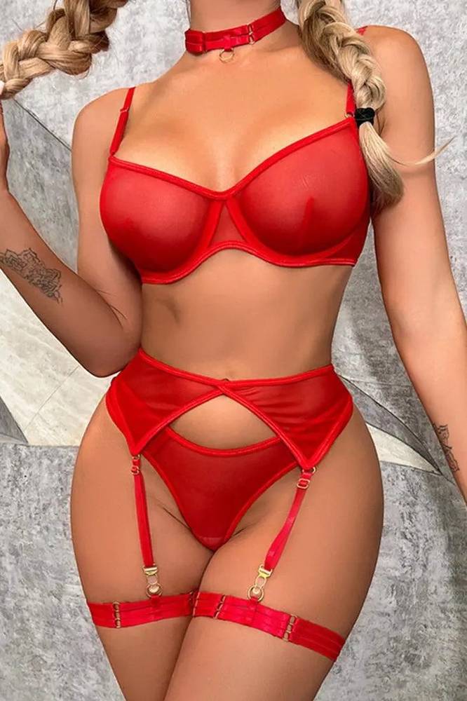 Red mesh bandage garter set